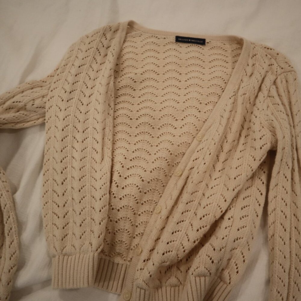 Brandy Melville V-Neck Cardigan Sweater Top
